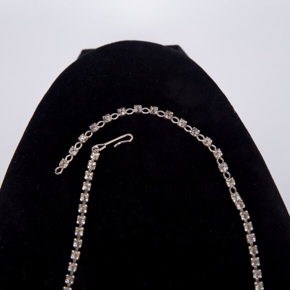 VINTAGE ART DECO 1940's STYLE RHINESTONE TEARDROP STONE NECKLACE - Picture 4 of 9